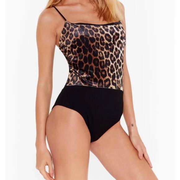 Nasty Gal NWT Leopard Print Black Spaghetti Strap Body Suit Size 4 / Small - Picture 1 of 10